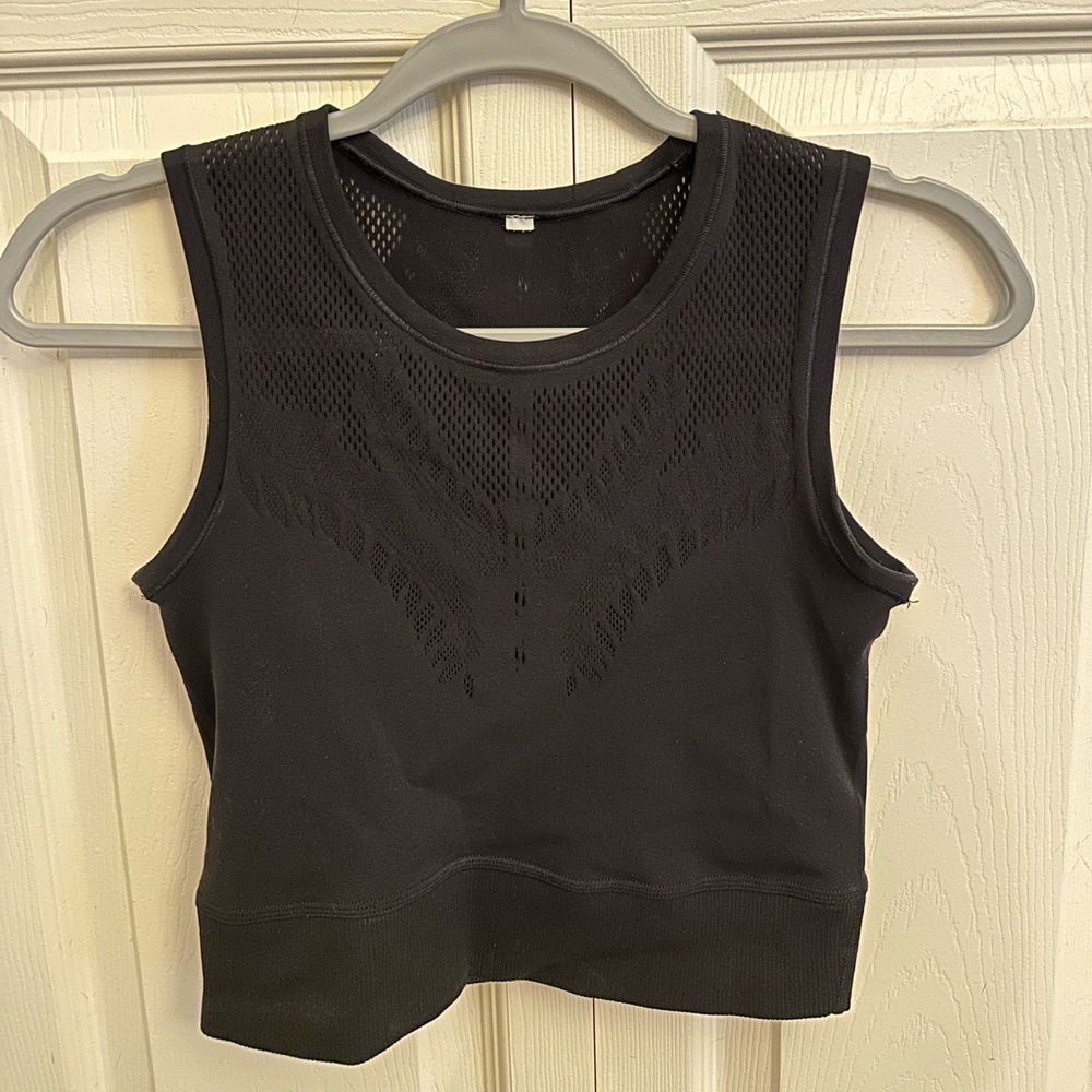Athleta laser cut tank